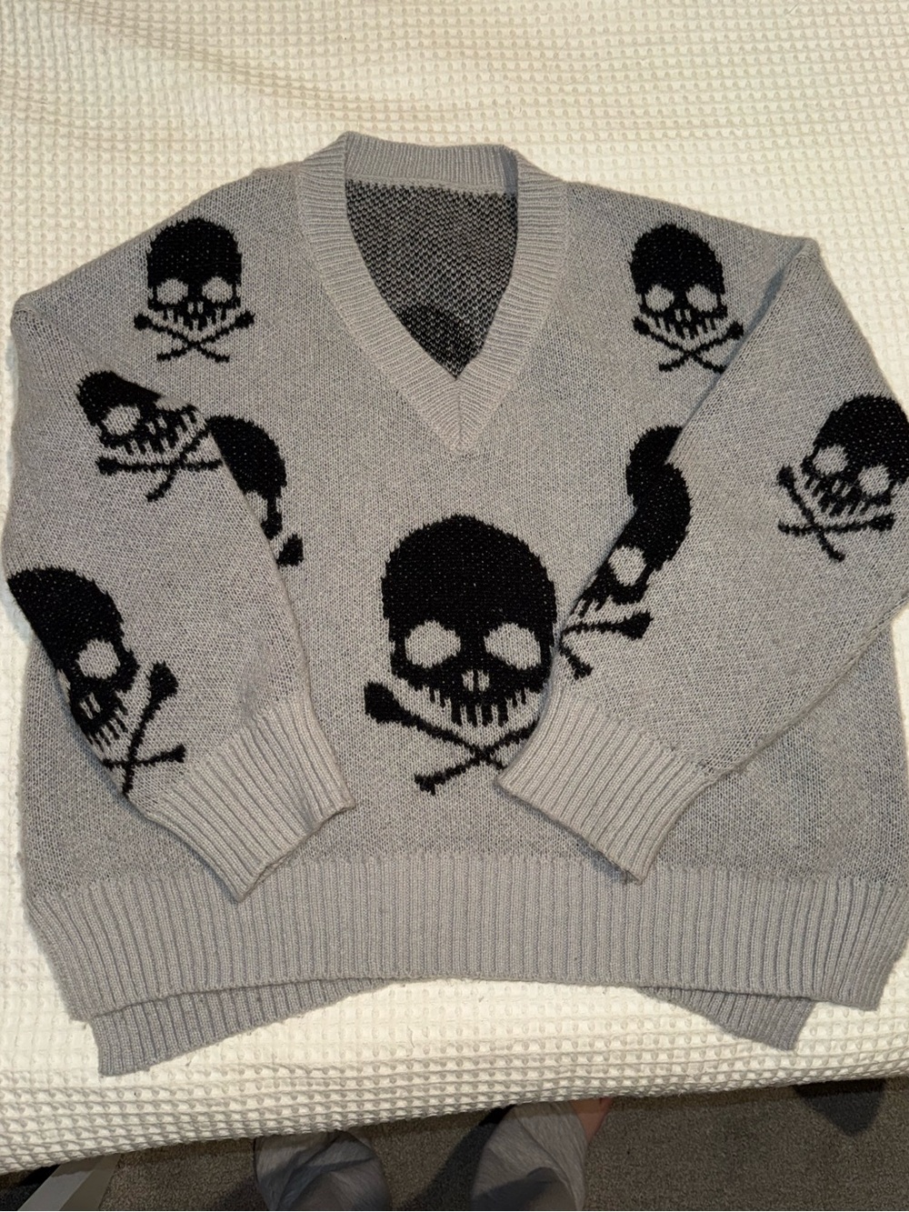 2/$10 - SHEIN Gray V-Neck Skull Pattern Knit Sweater